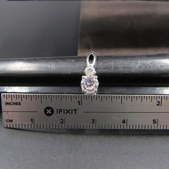 Size 7 Sterling Triple Round Cubic Zirconia Ring - Picture 7 of 8